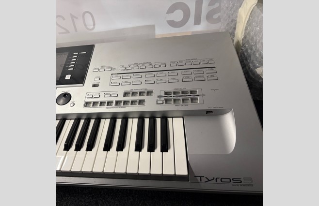 Yamaha Tyros 3 Keyboard With MS03 Speakers, Used (SN:BAON01037) - Image 6